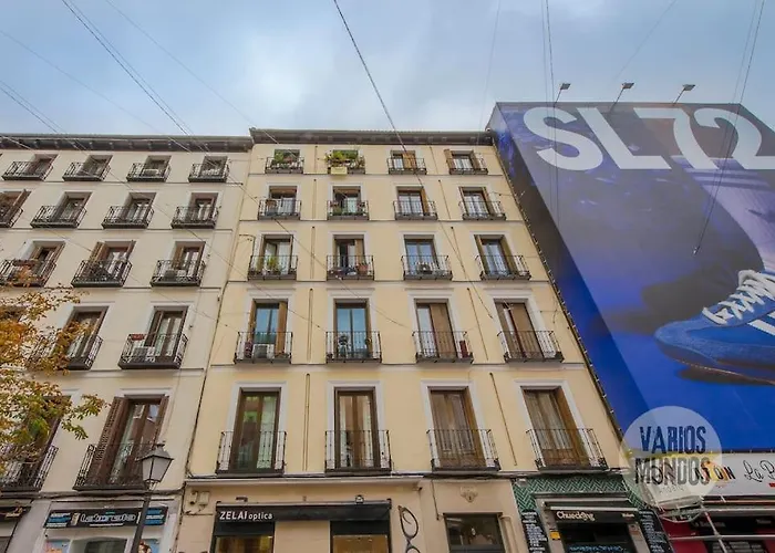 Deluxe Interior Design En La Plaza De Chueca